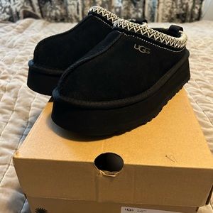 UGG Platform Tazz Slip-ins
